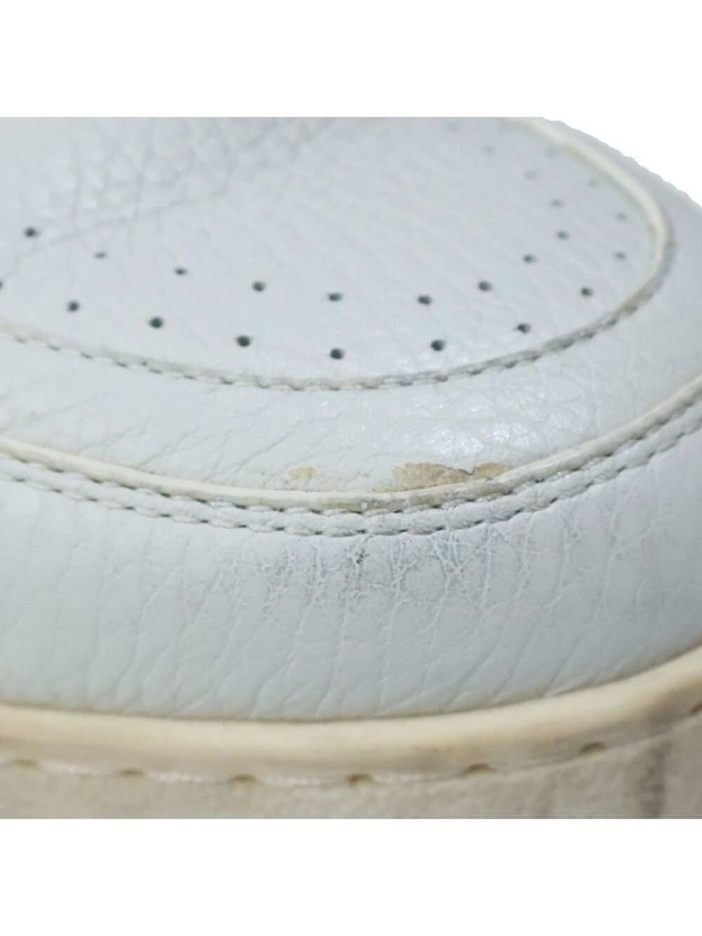 Louis Vuitton LV Trainers Leather Low Cut Sneakers White - Picture 6 of 6